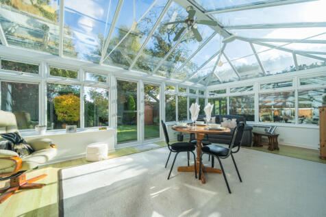 1370688-9-68fb65e...