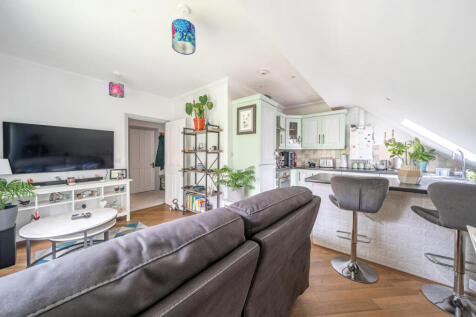 1373110-9-6904dcb...