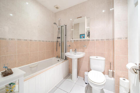 1373110-6-6904dc5...