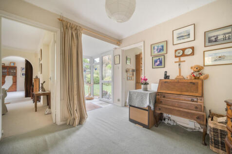 1375227-15-690b28...