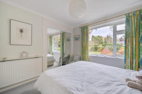 1375227-30-690b29...