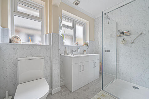 1375227-31-690b29...