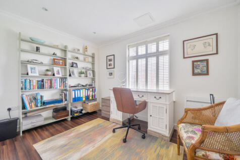 1375630-11-690dc5...