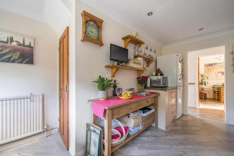 1381173-17-691af9...