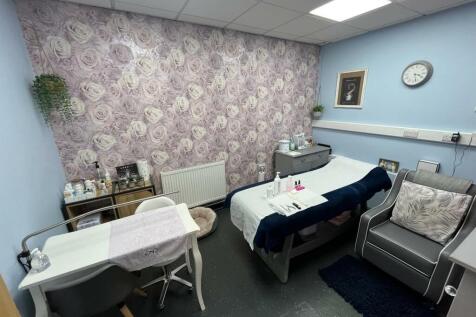 TREATMENT ROOM 1