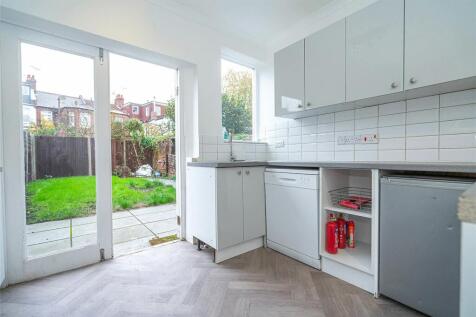 Kitchen E