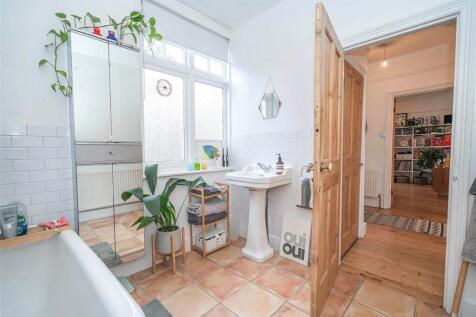 Bathroom B