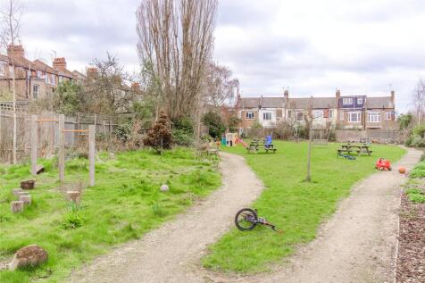 Communal Park A