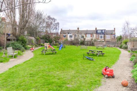 Communal Park G