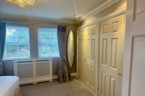 Master Bedroom.jpg