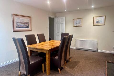 Dining Room.jpg