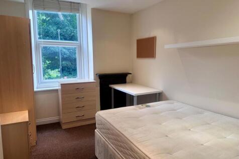 Bedroom One.jpg