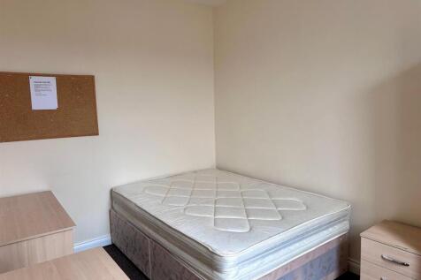 Bedroom Two.jpg
