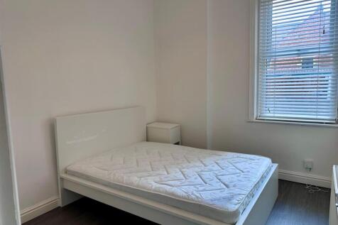 Bedroom two.jpg