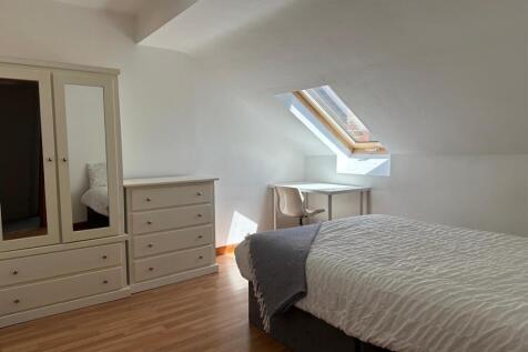 Bedroom.jpg