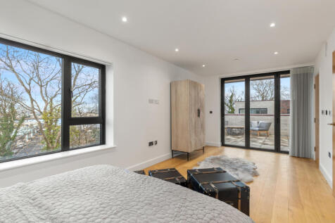 Executive Property to Let in Penarth