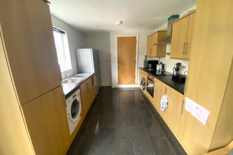 5 Bedroom Student Accommodation