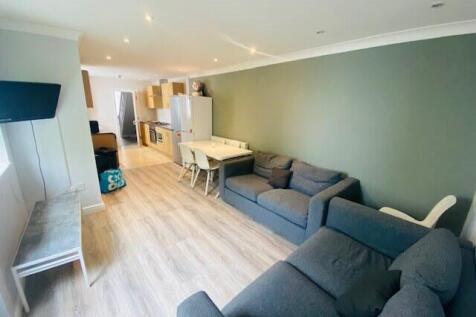 5 Bedroom Student Accommodation.