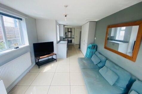 5 Bedroom Student Accommodation.