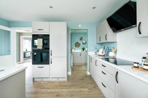 An adjoining utility area means you don&#39;t need to compromise on space