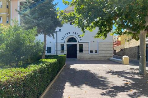 Property Image 4