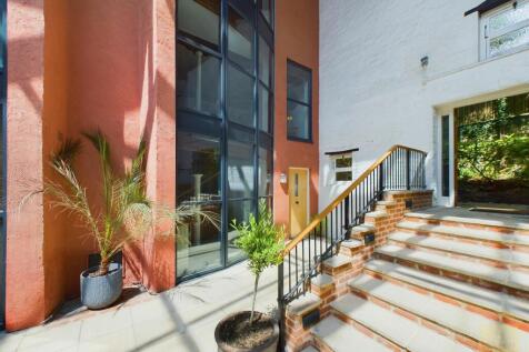 Entrance Foyer