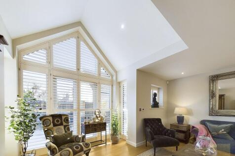 Double height ceiling to living room