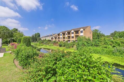 River view of the apartment building
