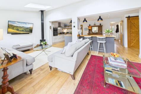 Living / Kitchen / Dining