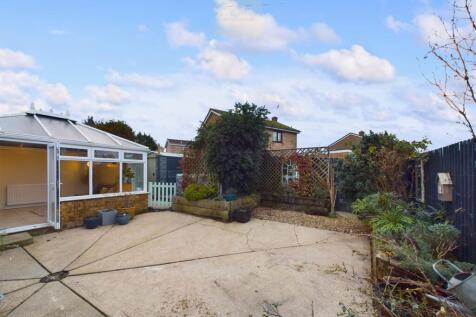 Low maintenance rear garden