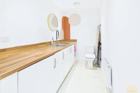 Utility Room / WC