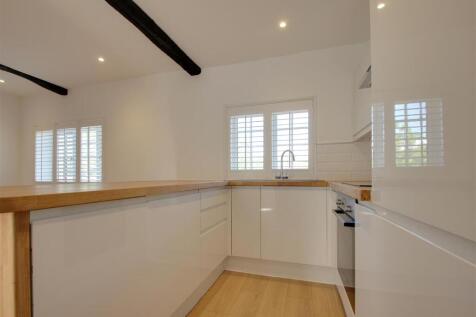 Open Plan Lounge Kitchen