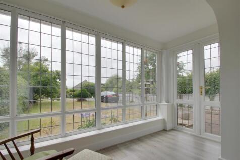 Entrance/Conservatory