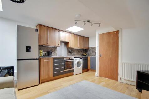 Open Plan Lounge Kitchen