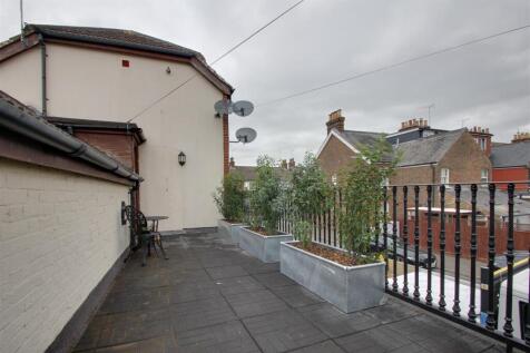 Entrance/Terrace