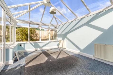 5a Tamarisk Way_016.JPG