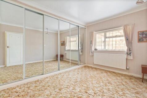 Foamcourt Way, 14-001.jpg