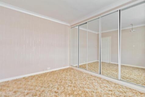 Foamcourt Way, 14-002.jpg