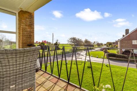 7 St Hellier Court-017.JPG