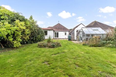 16 Upper West Drive-014.JPG