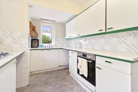 16 Upper West Drive-010.JPG