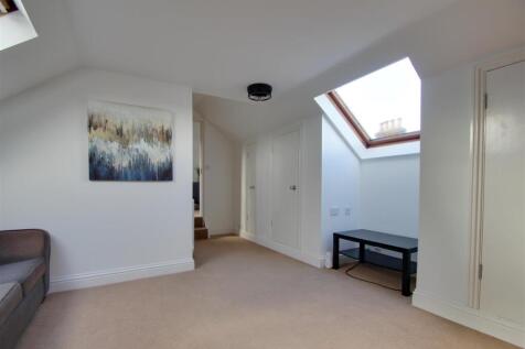 Open Plan Lounge Kitchen