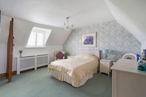 Principal bedroom
