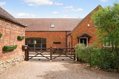 Stable yard