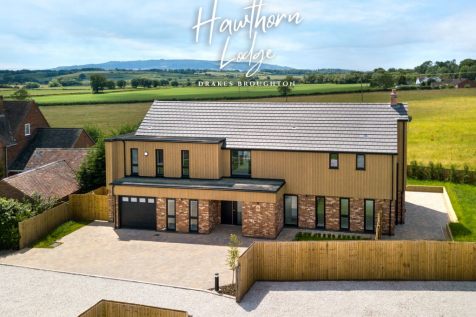 Title Hawthorn Lodge