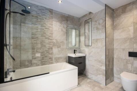 Bedroom 3 ensuite