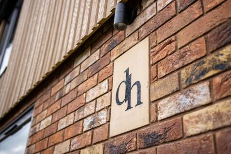 DH detail