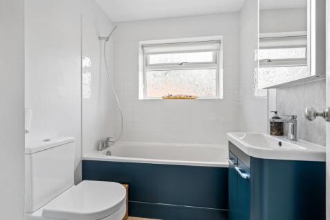 Main bathroom