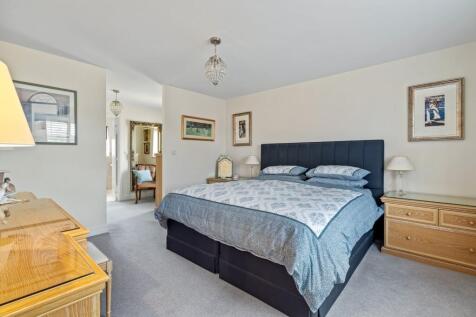Principal bedroom
