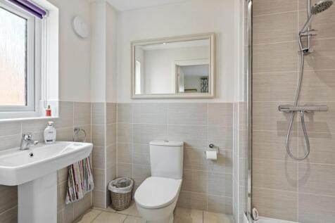 Bedroom 3 en suite